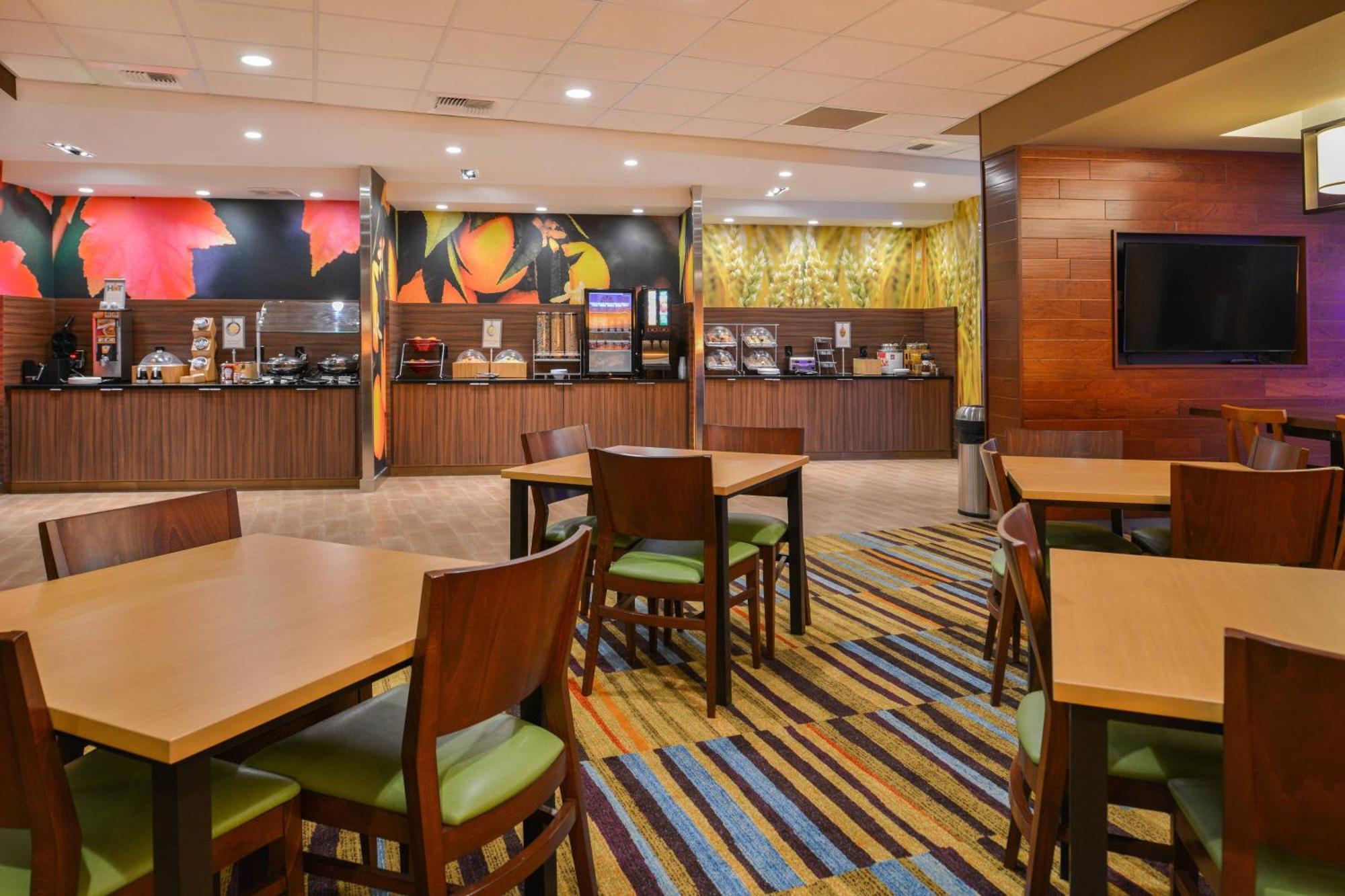 Fairfield Inn & Suites By Marriott Eugene East/Springfield Exterior photo