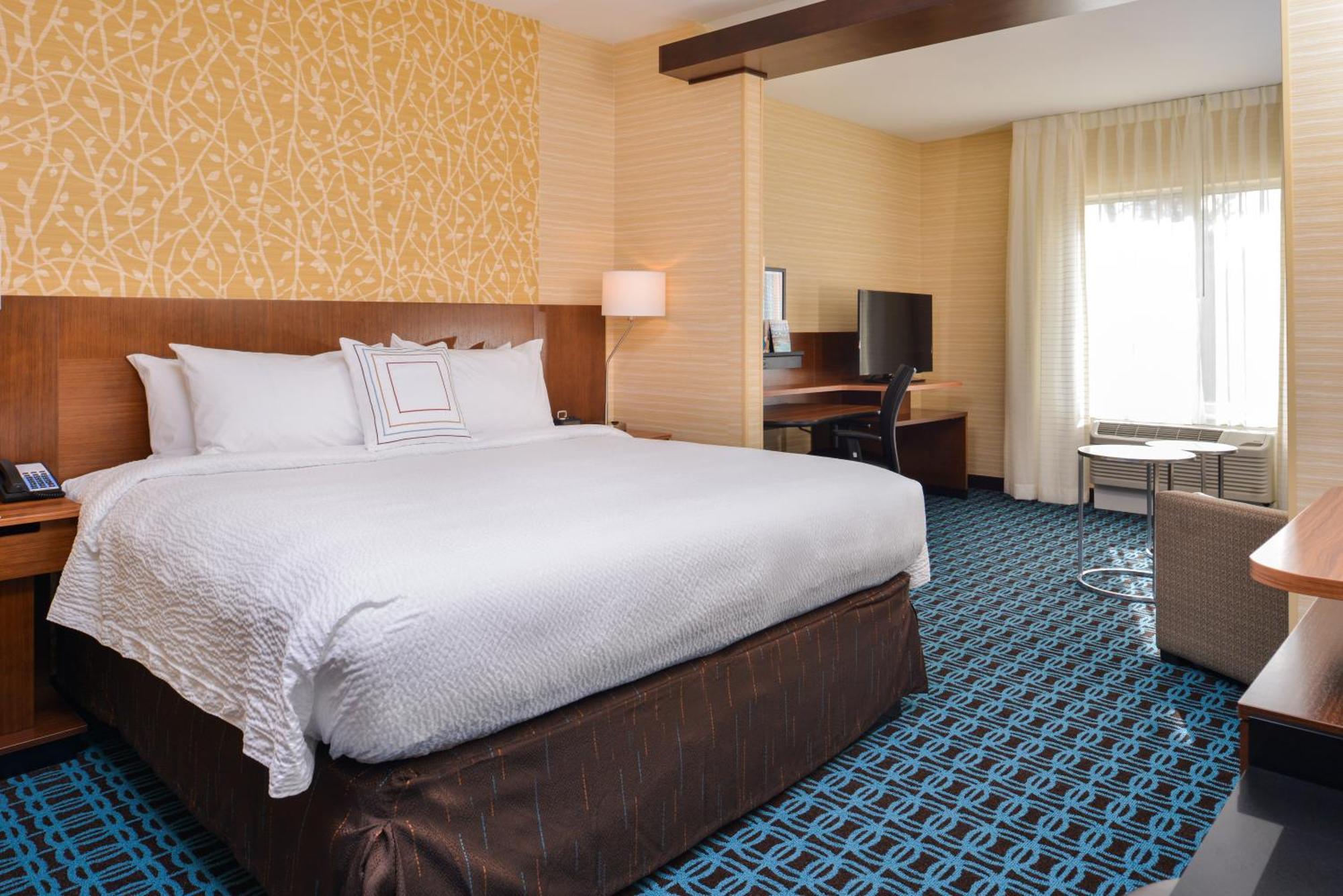 Fairfield Inn & Suites By Marriott Eugene East/Springfield Exterior photo