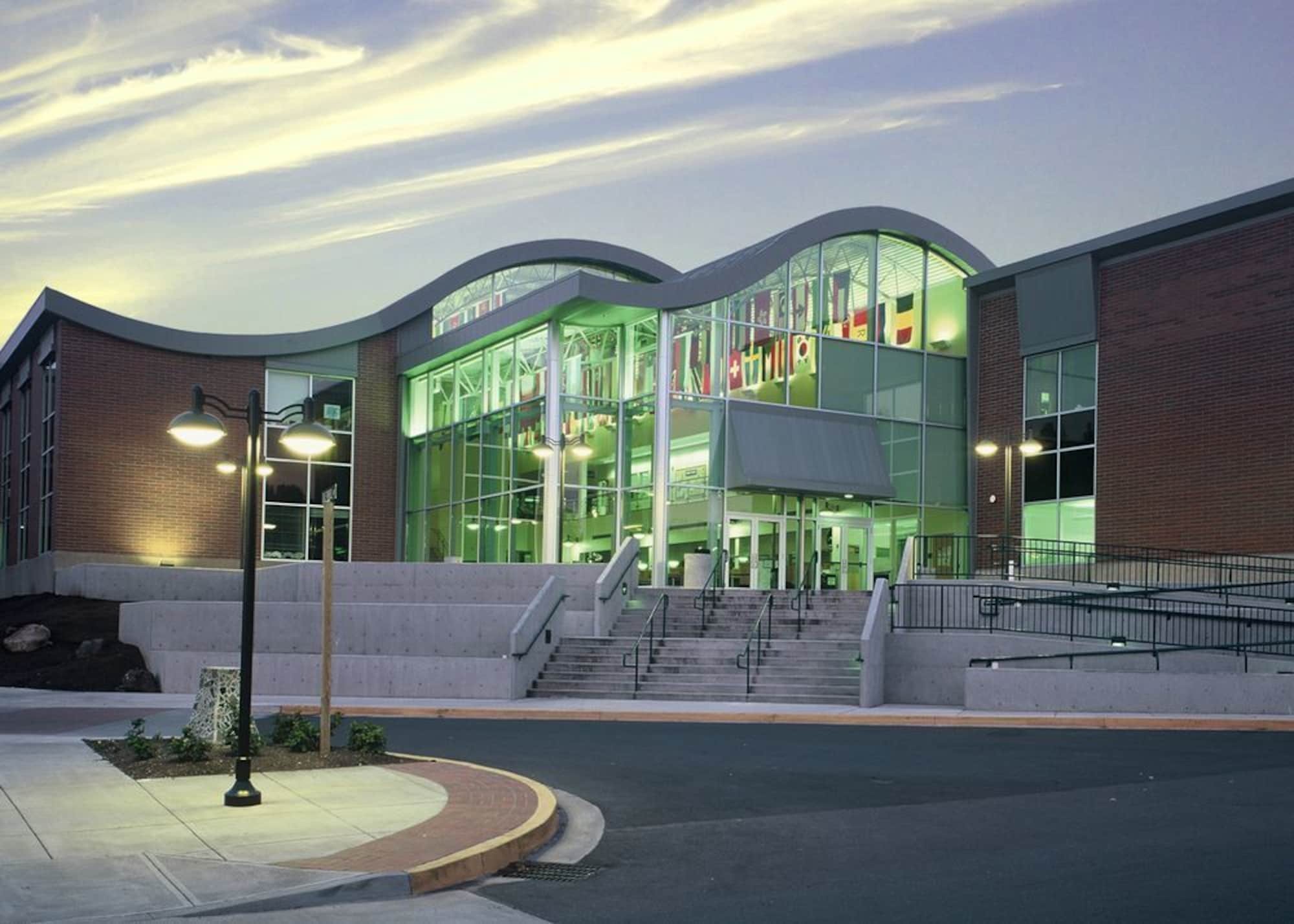 Fairfield Inn & Suites By Marriott Eugene East/Springfield Exterior photo